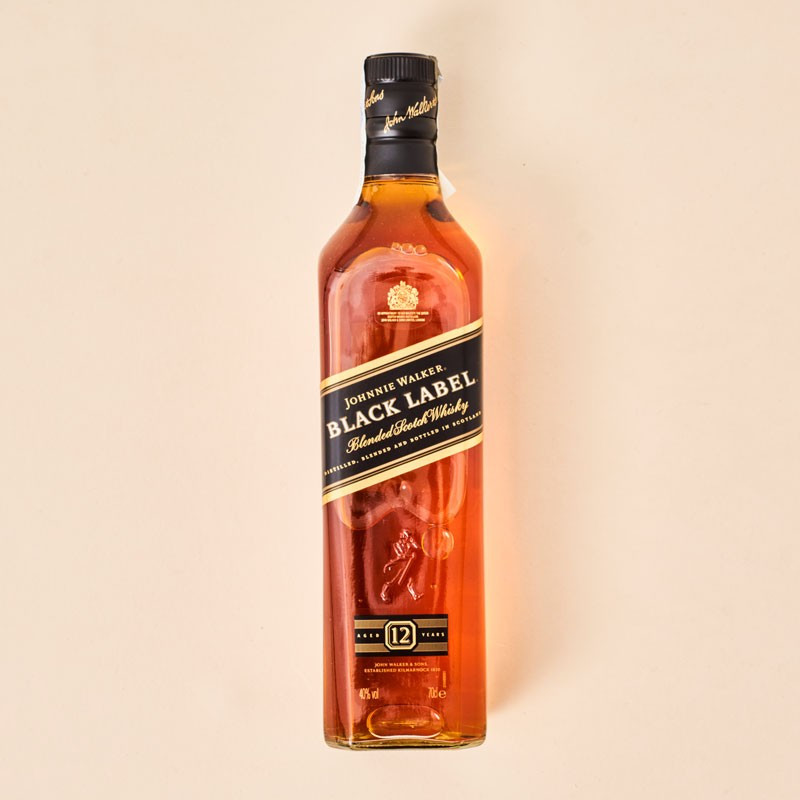 Botella de whisky Johnnie Walker Black Label, 12 años.