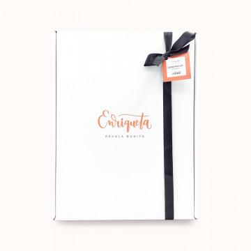 Caja sorpresa especial para regalo navideño con lazo negro y acabado prémium